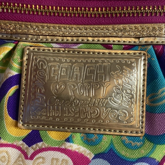 Women’s Coach Poppy - Picture 2 of 9